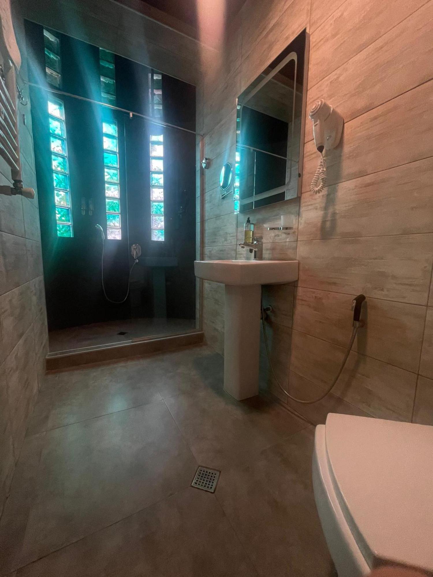 Apart Hotel West Tbilisi Exterior foto